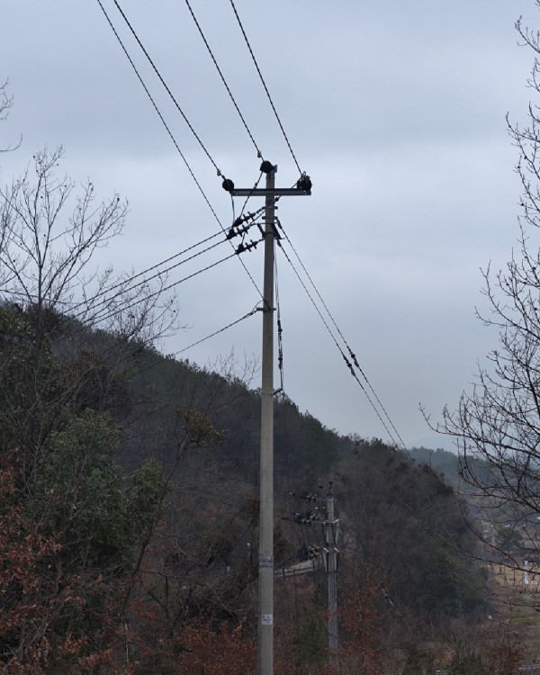 A pole Line A pole Line